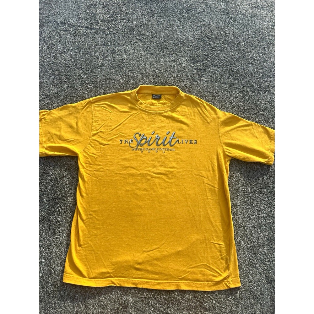 Notre Dame Fighting Irish Football Shirt Mens L 2005 The Spirit Lives Graphic T